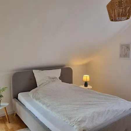 Schoene Naturnahe Und Ruhige Апартаменты *